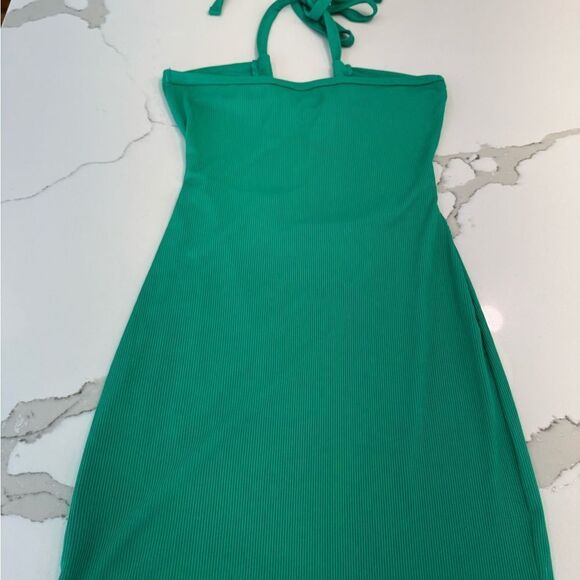SHEIN Green Ruched Tie Front Sundress - Picture 2 of 7